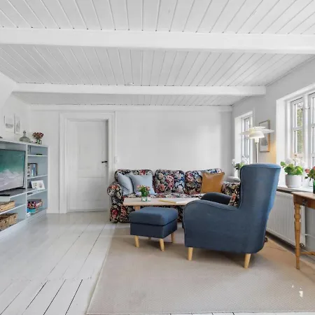 Algeth - 200m From The Sea By Interhome